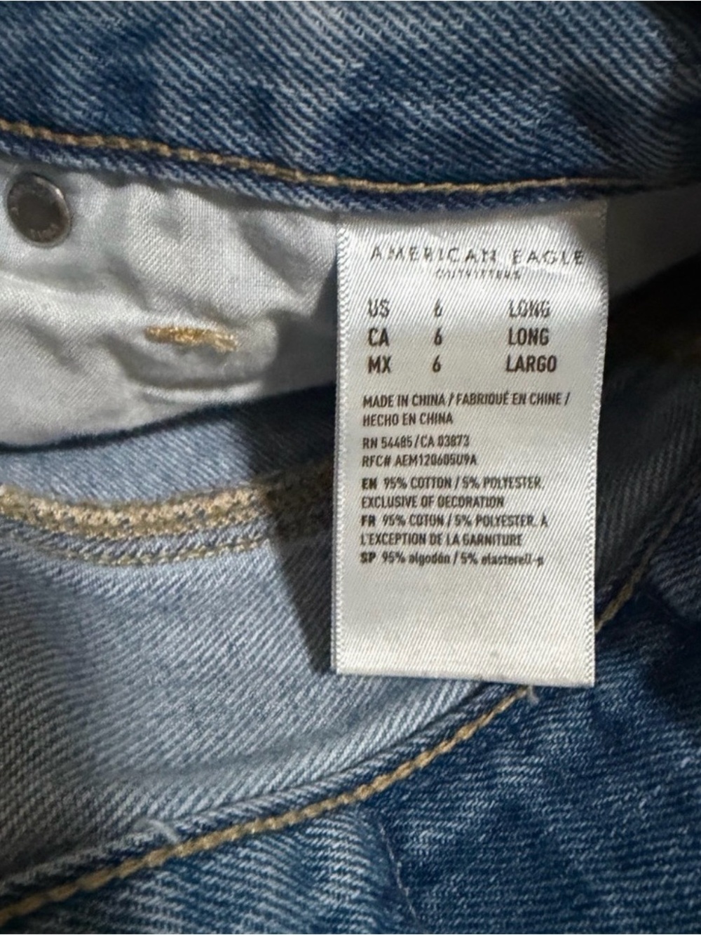 American Eagle Outfitters Light Blue Distressed Straight Leg Jeans - Picture 2 of 4